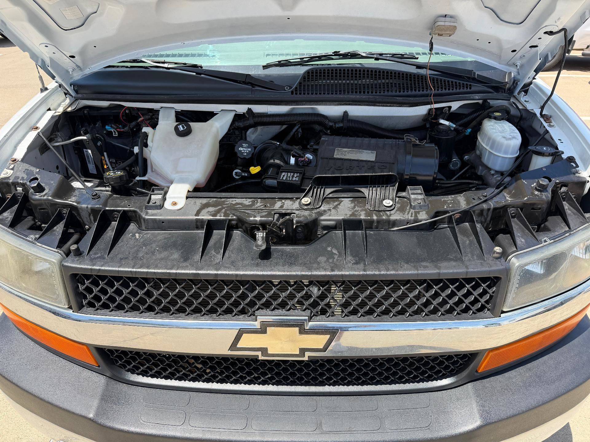 Used 2015 Chevrolet Express 2500 LT w/ LT Preferred Equipment Group RWD image 23