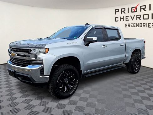 Used 2022 Chevrolet Silverado 1500 LT AWD/4WD image 4