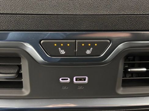 New 2026 GMC Sierra 1500 Denali Ultimate AWD/4WD image 9