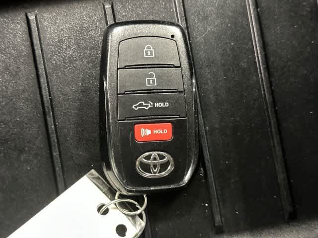 Used 2025 Toyota Tundra SR5 w/ SX Package RWD image 32