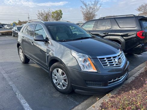 Used 2013 Cadillac SRX Luxury image 1