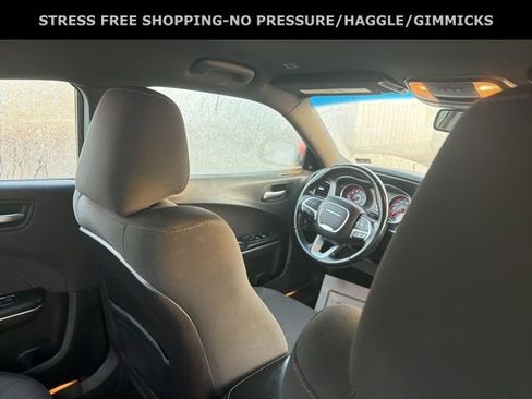 Used 2017 Dodge Charger SXT image 31