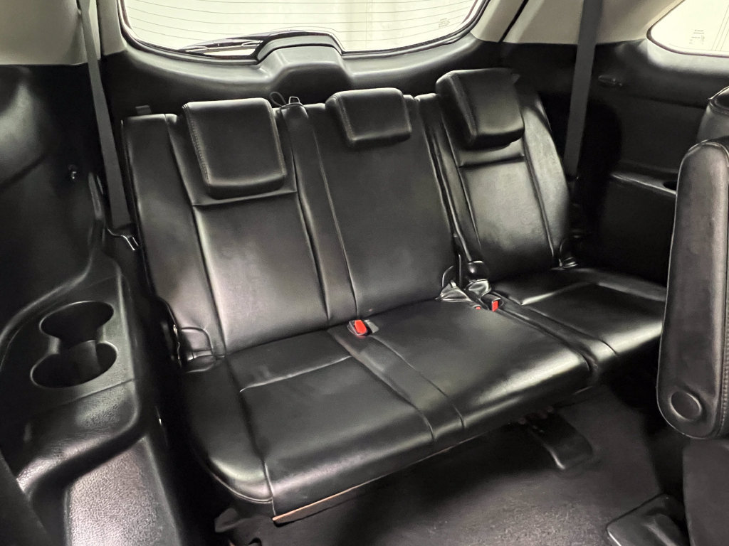 Used 2018 Toyota Highlander XLE AWD/4WD image 32