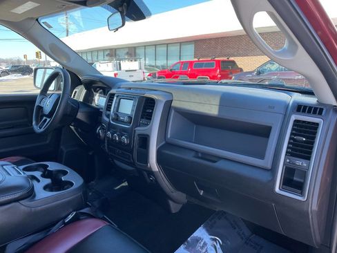 Used 2018 RAM 1500 Express w/ Express Value Package image 34