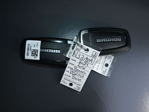 Used 2024 Ford Bronco Outer Banks w/ Sasquatch Package AWD/4WD image 25