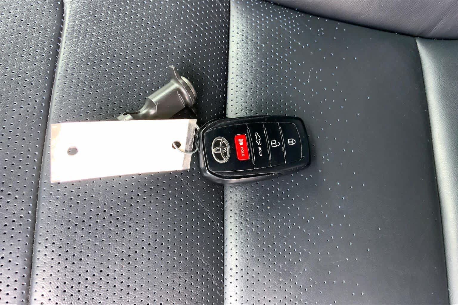 Used 2023 Toyota Tundra Platinum RWD image 14