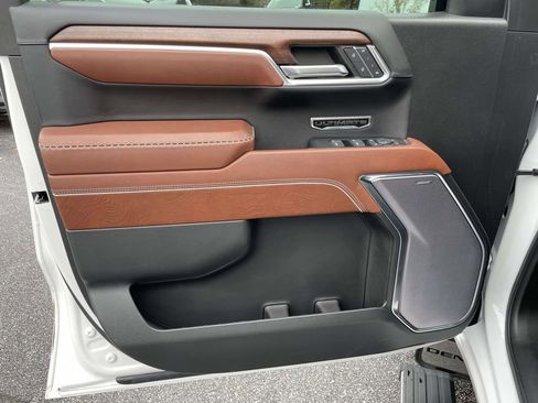 Used 2023 GMC Sierra 1500 Denali Ultimate image 16