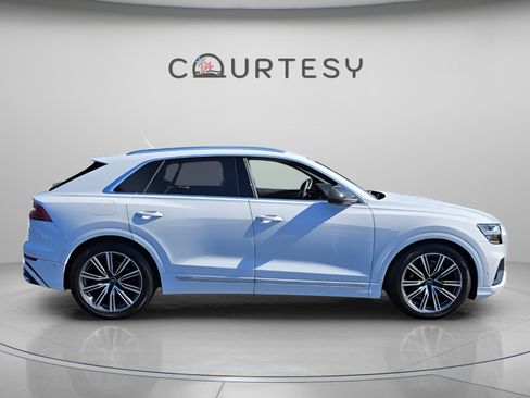 Used 2022 Audi SQ8 Prestige w/ Prestige Package image 9