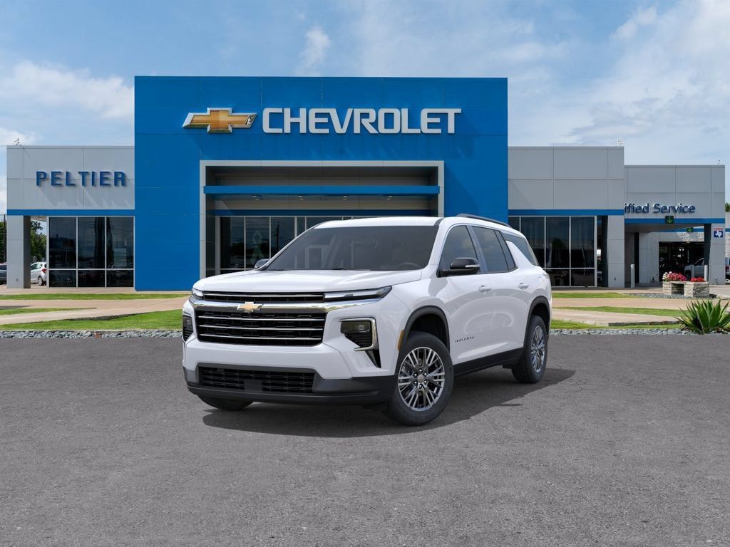 New 2026 Chevrolet Traverse LT w/ Driver Confidence Package FWD image 8