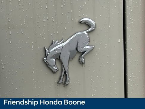 Used 2025 Ford Bronco Badlands AWD/4WD image 12