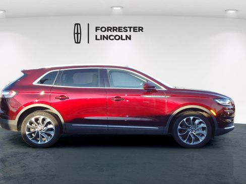 Used 2022 Lincoln Nautilus Reserve w/ Equipment Group 201A image 2