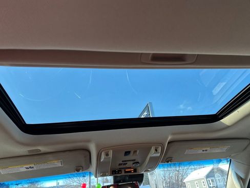 Used 2019 Cadillac Escalade Luxury image 15