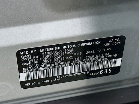 Used 2024 Mitsubishi Outlander SE image 12