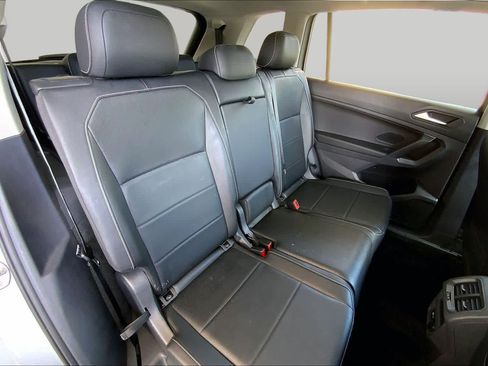 Used 2021 Volkswagen Tiguan SEL FWD image 20