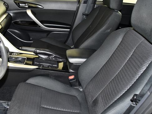 Used 2024 Mitsubishi Eclipse Cross LE AWD/4WD image 37