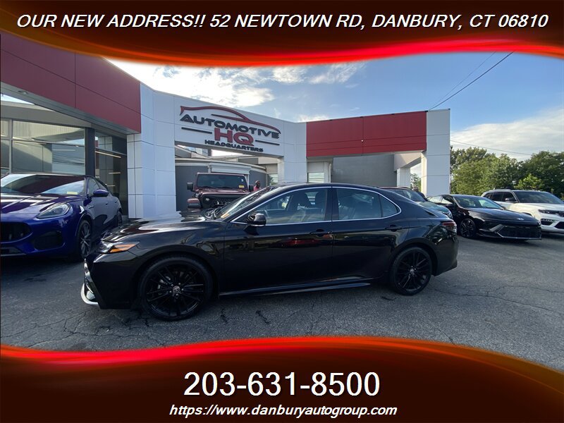 Used 2023 Toyota Camry XSE FWD image 2
