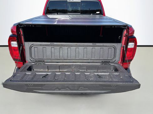 Used 2025 GMC Canyon Elevation w/ Convenience Package image 13