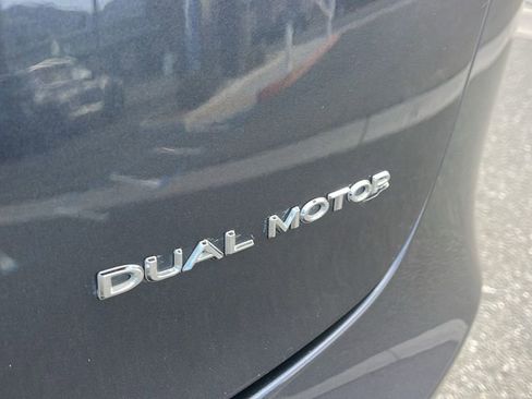 Used 2018 Tesla Model 3 Long Range image 23