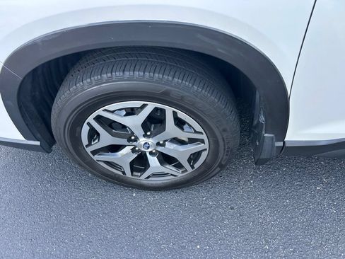 Used 2023 Subaru Forester Premium AWD/4WD image 14