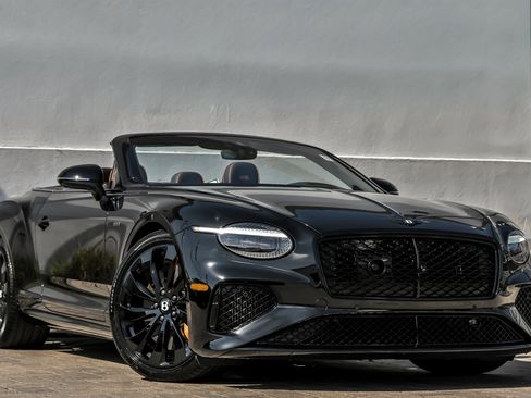 New 2025 Bentley Continental GTC image 1