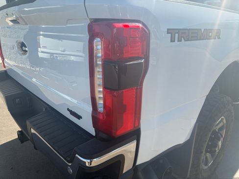 Used 2023 Ford F250 Lariat w/ Tremor Off-Road Package image 29