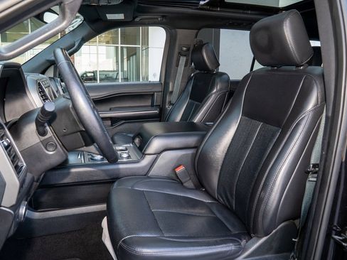 Used 2020 Ford Expedition XLT w/ Equipment Group 202A image 17