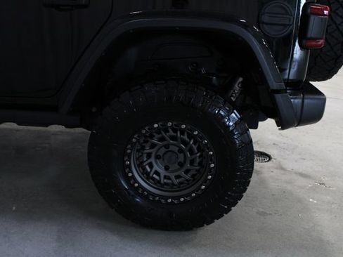 Used 2023 Jeep Wrangler Unlimited Rubicon w/ LED Lighting Group AWD/4WD image 29