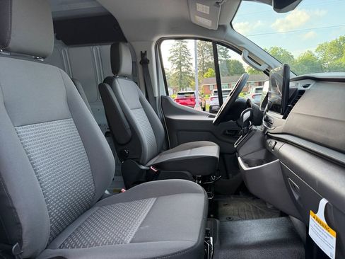 New 2026 Ford Transit 150 Low Roof RWD image 16