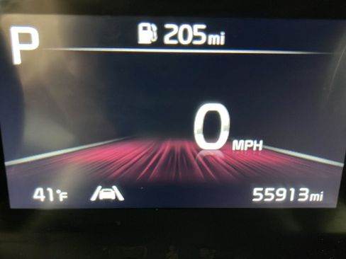 Used 2024 Kia Carnival LX image 14