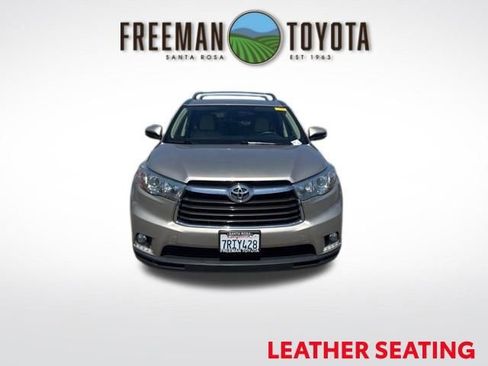Used 2016 Toyota Highlander Limited image 3