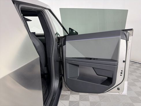 Used 2025 Tesla Cybertruck AWD Crew Cab image 25