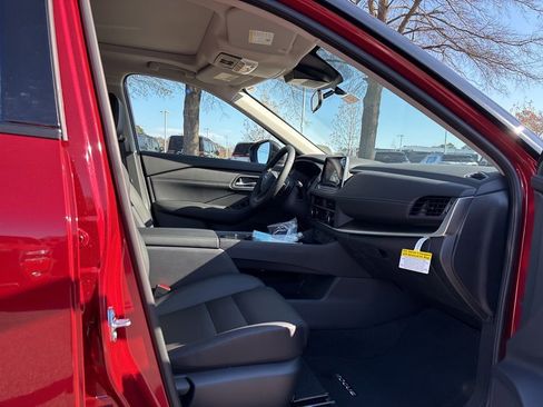 New 2026 Nissan Rogue SV image 18