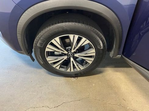 Used 2023 Nissan Rogue SV FWD image 30