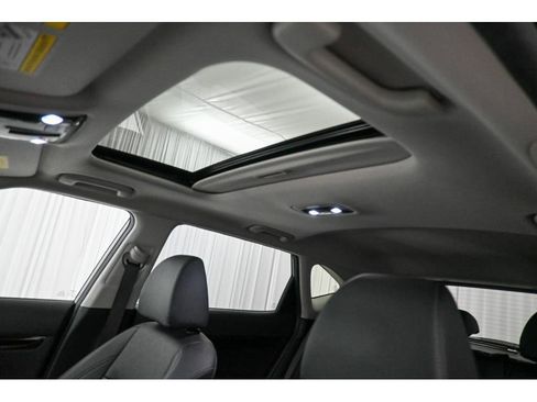 Used 2024 Kia Seltos EX image 11