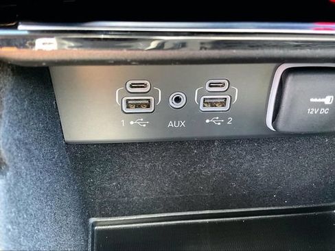 Used 2022 Jeep Grand Cherokee Limited RWD image 16