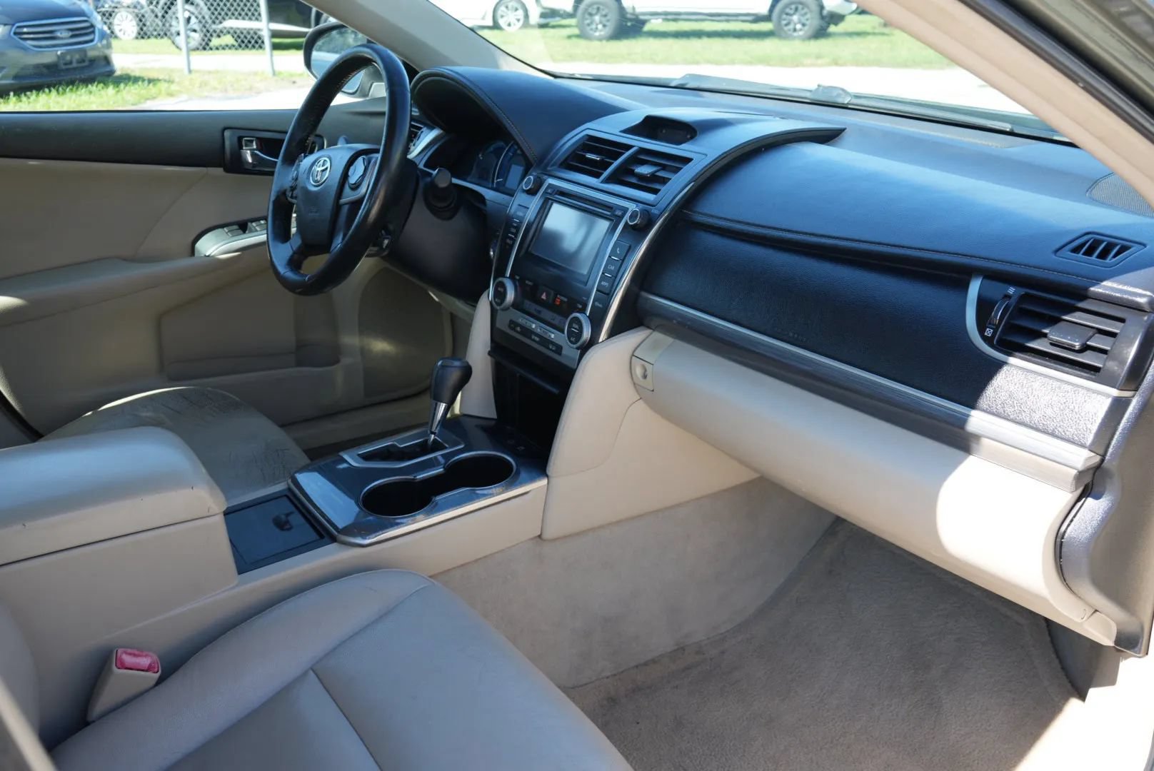 Used 2012 Toyota Camry XLE w/ Convenience Pkg FWD image 25