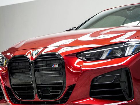 Used 2025 BMW M440i Convertible w/ Premium Package image 5