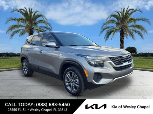 Certified 2023 Kia Seltos LX AWD/4WD image 1