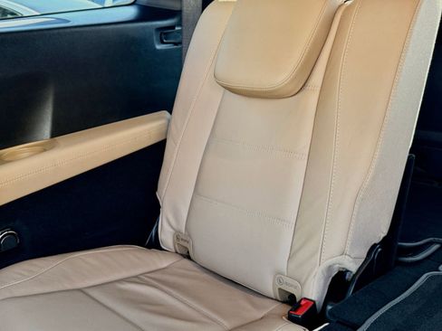 Used 2024 Mercedes-Benz GLS 450 4MATIC image 41