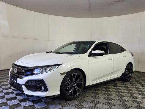 Used 2019 Honda Civic Sport image 3