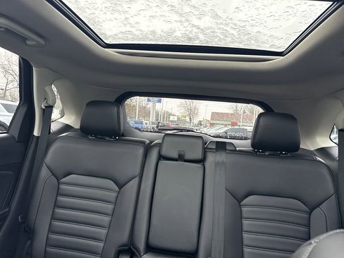 Used 2024 Ford Edge SEL w/ Convenience Package image 44