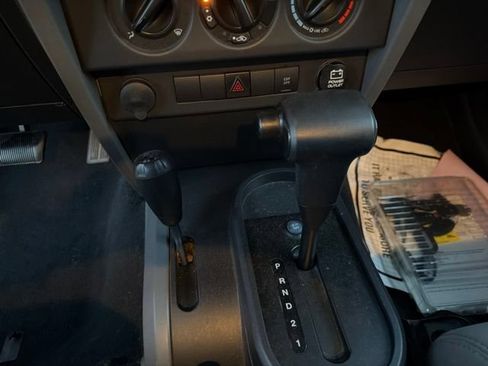 Used 2008 Jeep Wrangler X AWD/4WD image 19