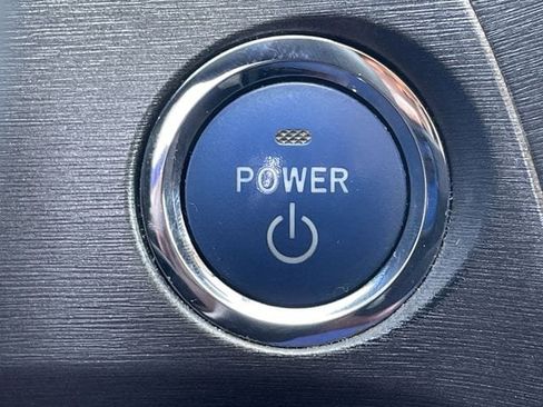 Used 2014 Toyota Prius Two FWD image 21