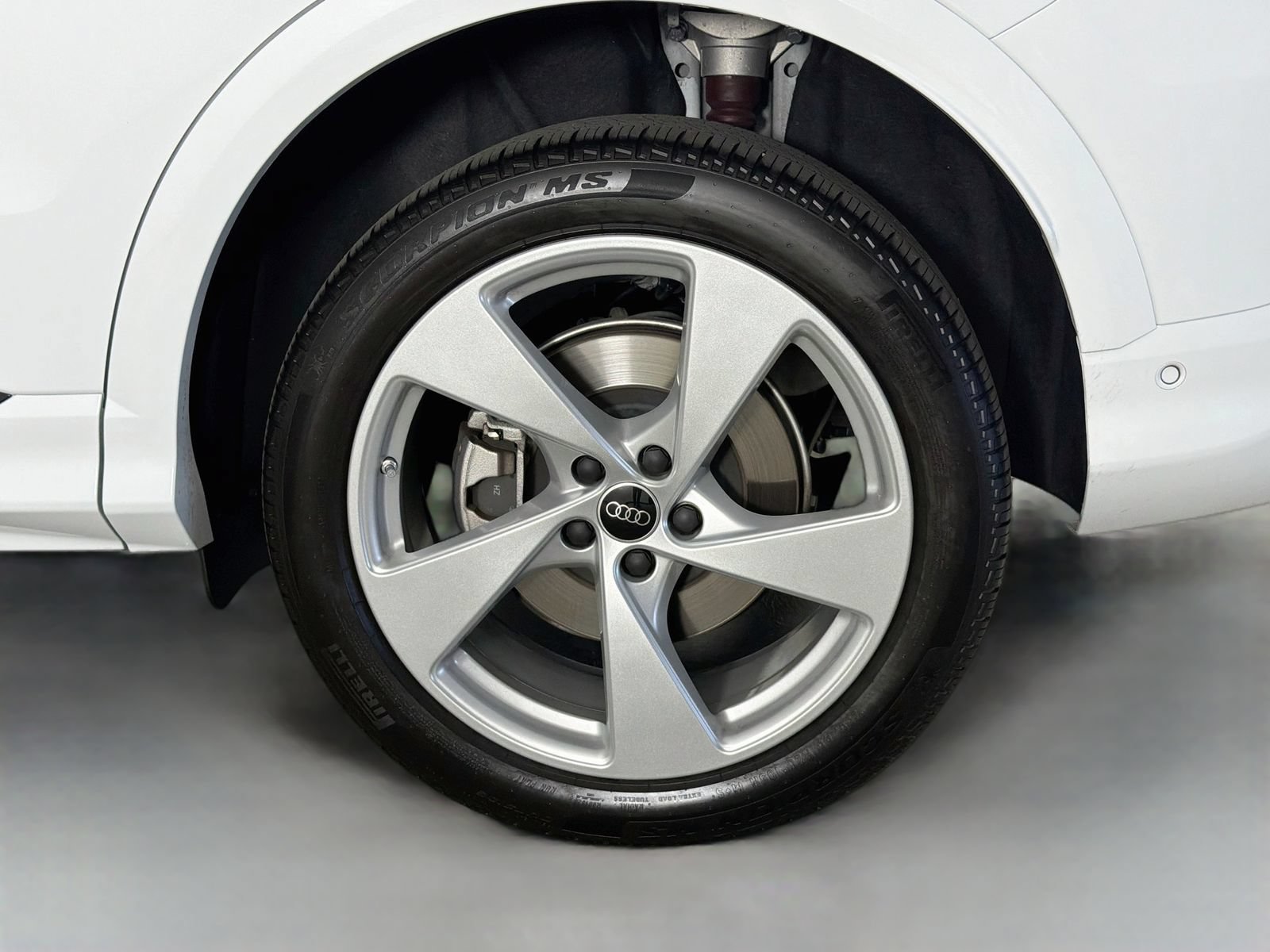 Certified 2025 Audi Q5 Premium w/ Premium Plus AWD/4WD image 32