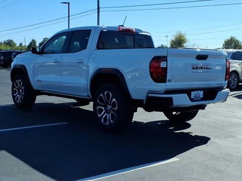 Used 2024 GMC Canyon AT4 w/ Canyon Safety Plus Package image 5