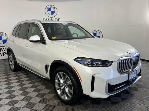 Used 2025 BMW X5 xDrive40i AWD/4WD image 1
