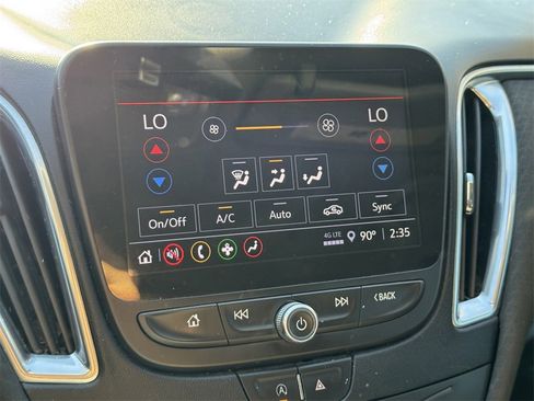 Used 2021 Chevrolet Malibu LT image 12