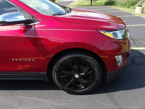 Used 2018 Chevrolet Equinox Premier FWD image 28