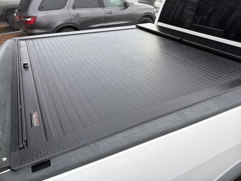 Used 2016 RAM 1500 Laramie image 4