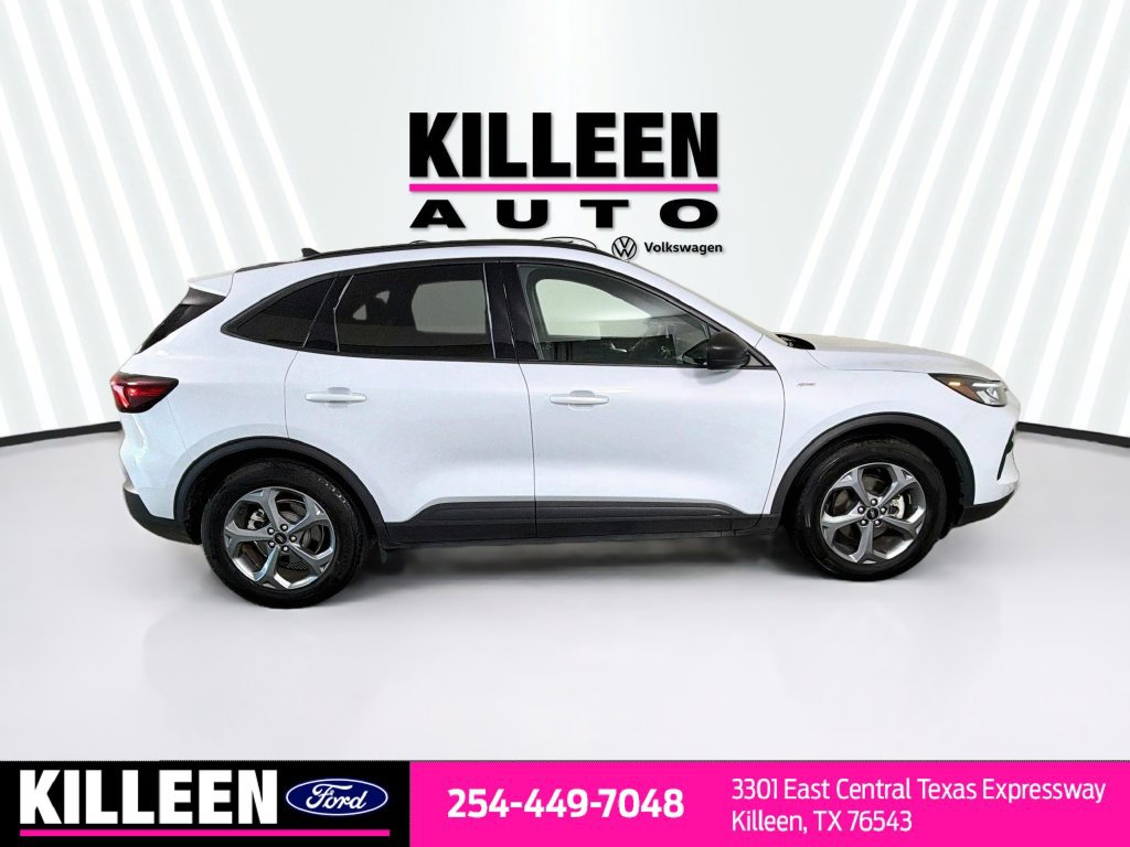Used 2025 Ford Escape ST-Line FWD image 9